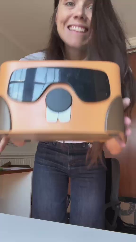 Le Petit Inventeur™ — La machine qui transforme le carton en jouets