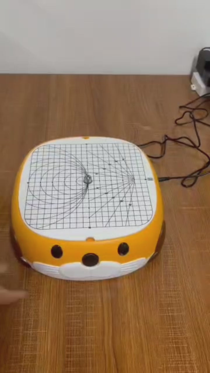 Le Petit Inventeur™ — La machine qui transforme le carton en jouets